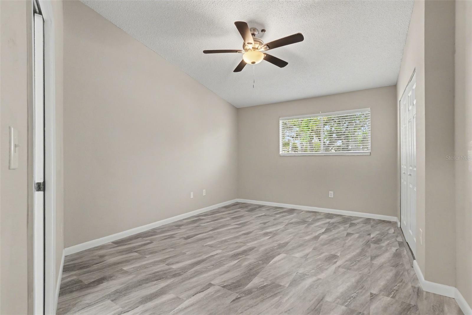 Image 23 of 40 For 7218 Bank Drive 205