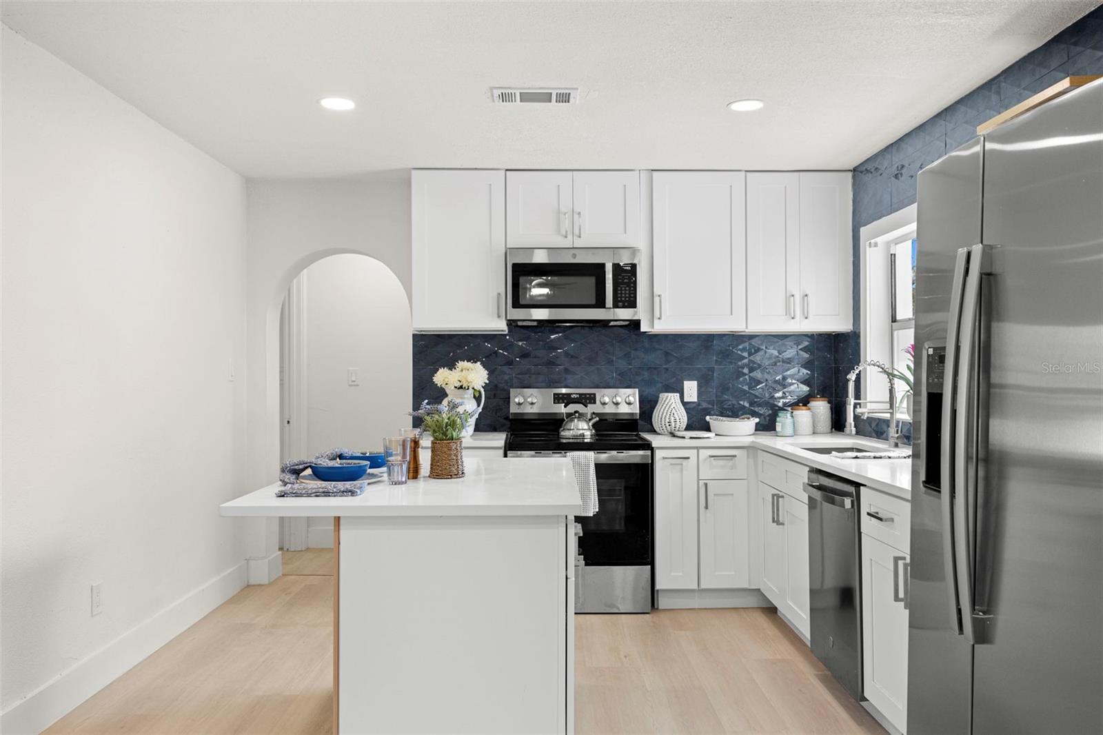 Image 13 of 52 For 2221 Terrace Drive N