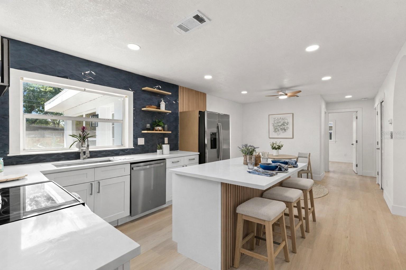 Image 16 of 52 For 2221 Terrace Drive N