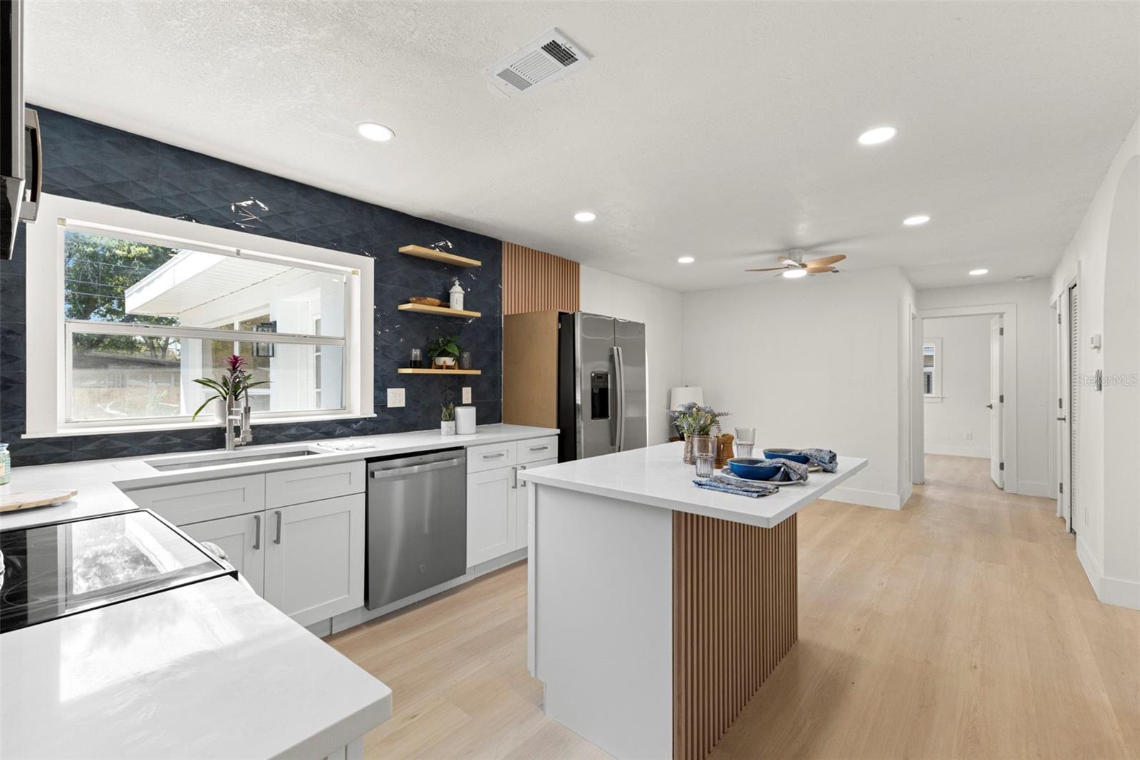 Image 17 of 52 For 2221 Terrace Drive N