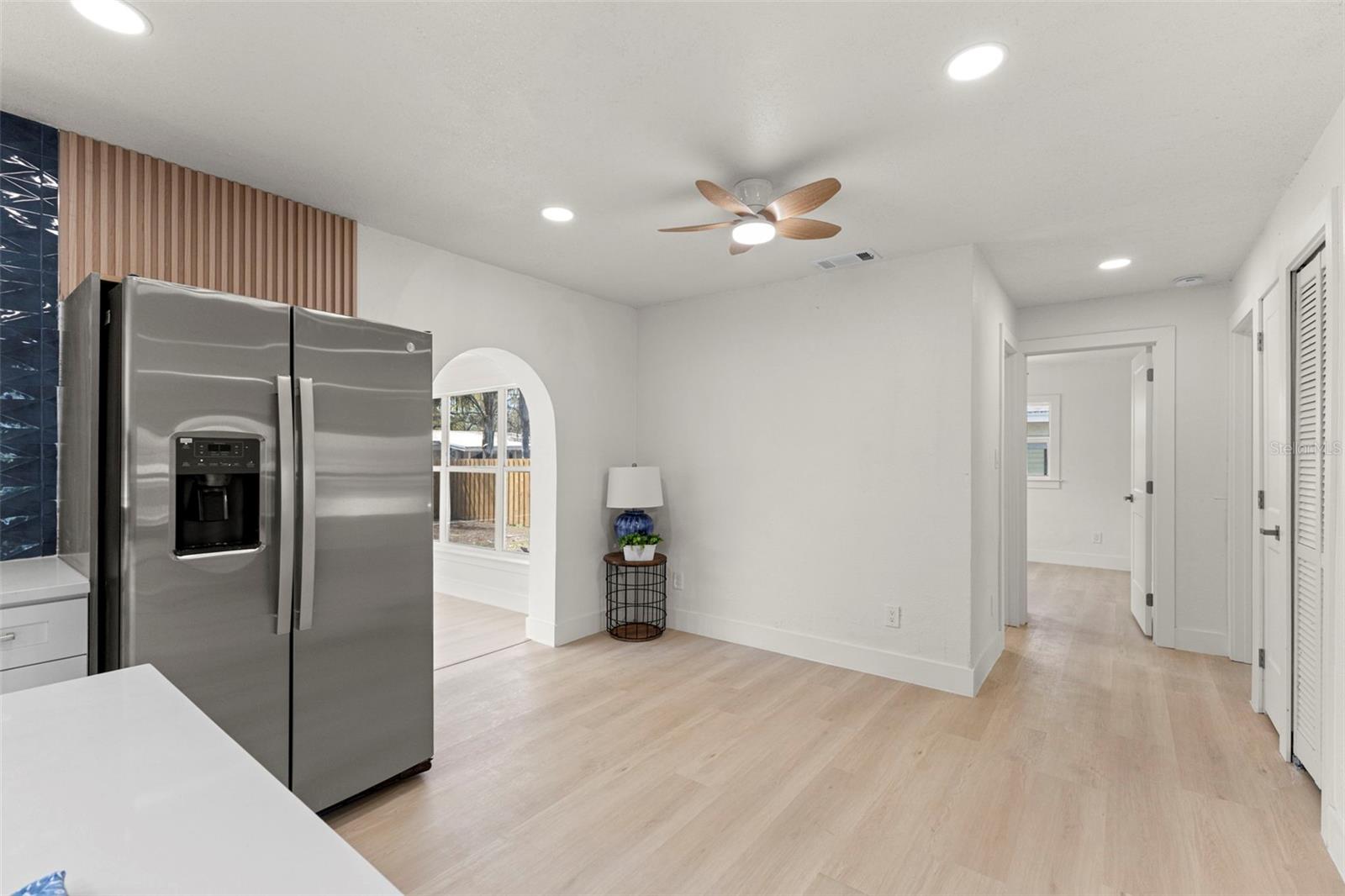 Image 18 of 52 For 2221 Terrace Drive N