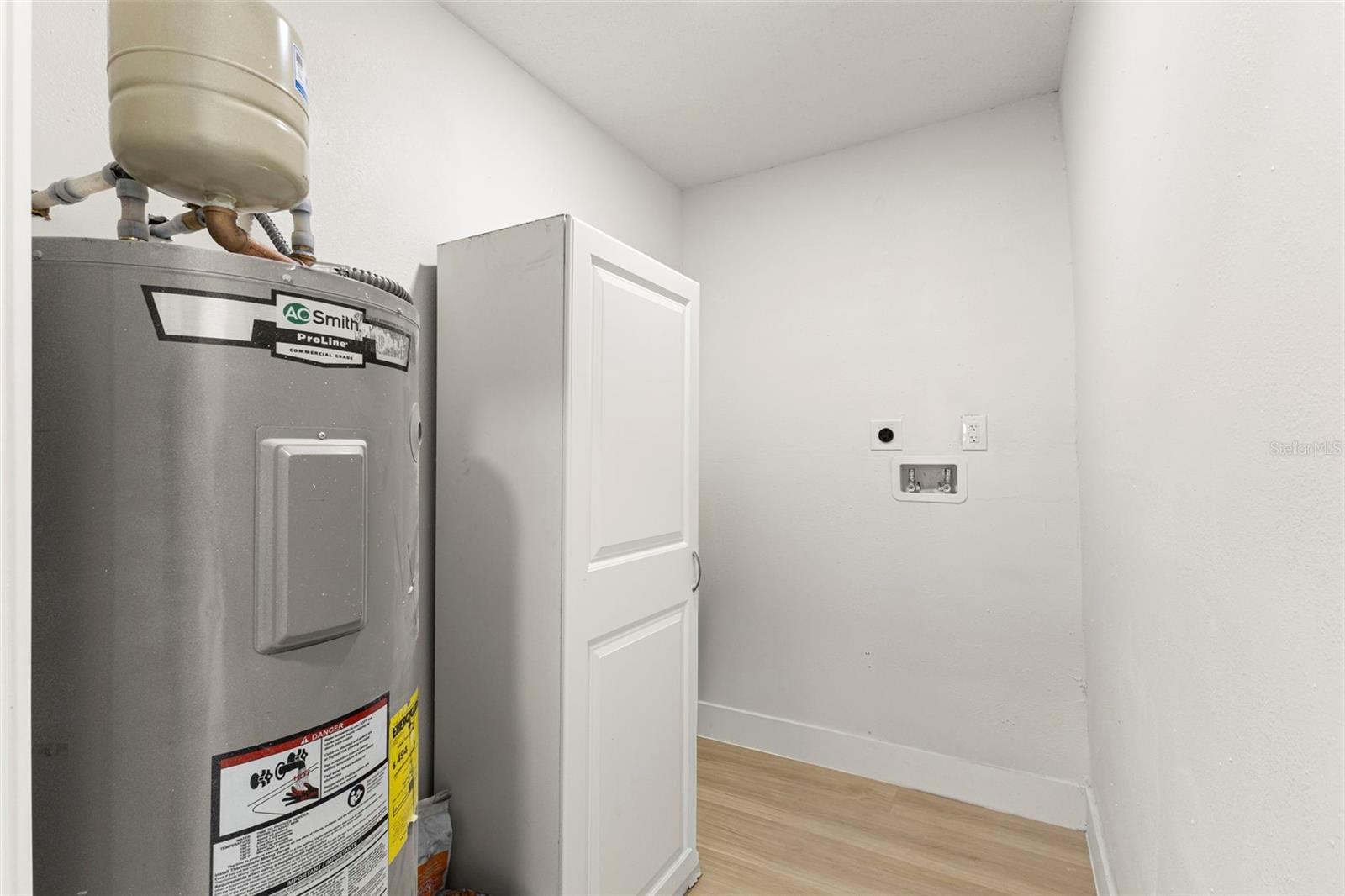 Image 37 of 52 For 2221 Terrace Drive N