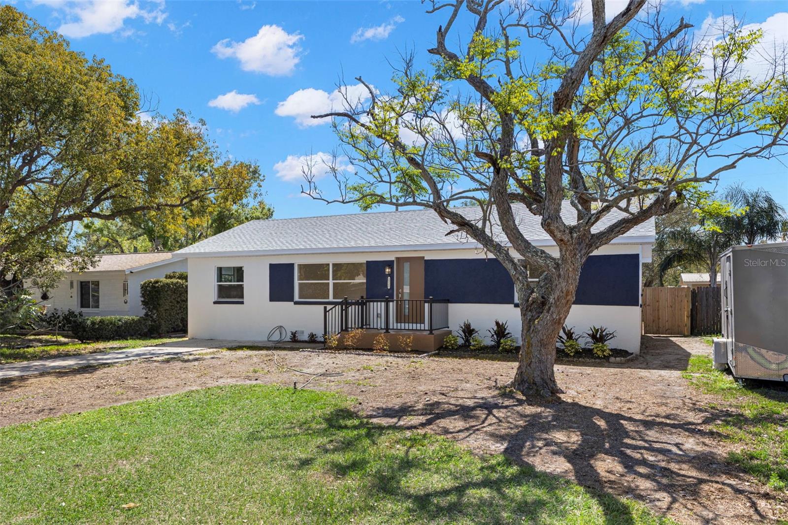 Image 5 of 52 For 2221 Terrace Drive N