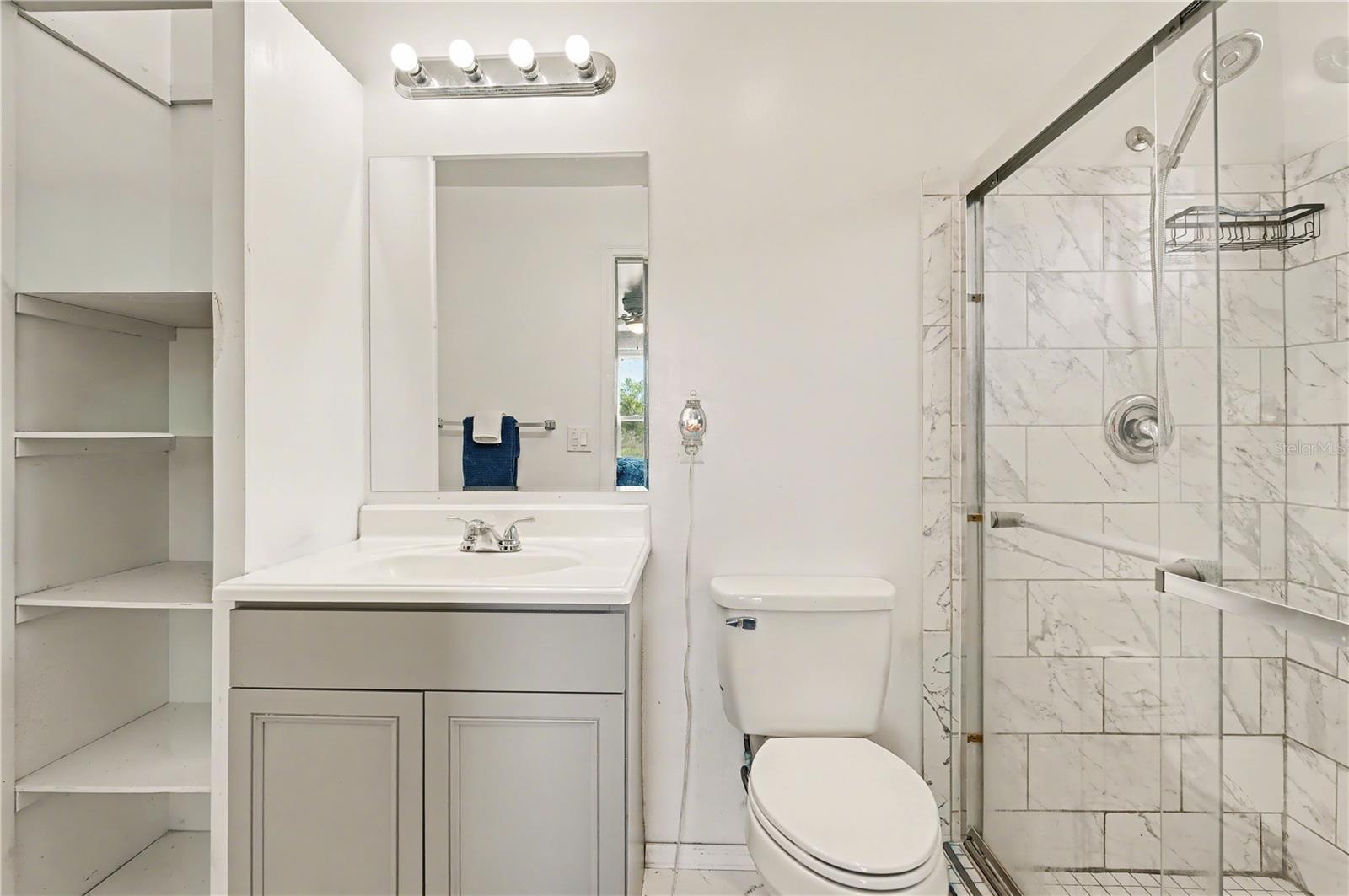 Image 11 of 27 For 19511 110th Avenue