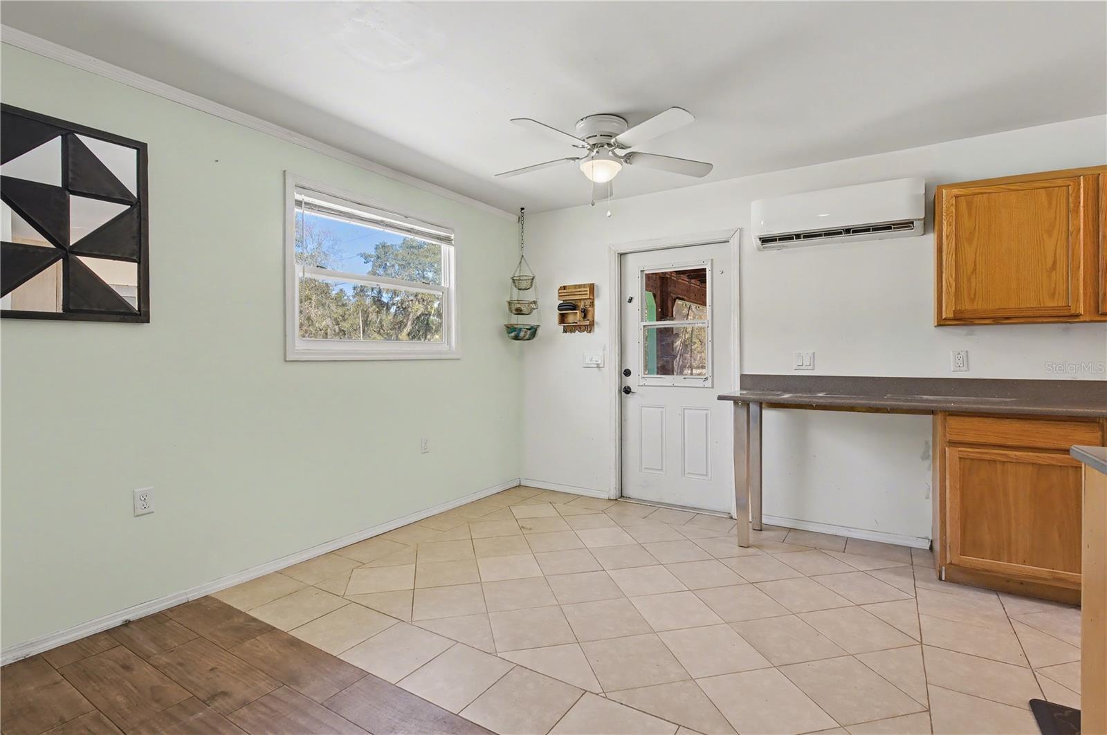 Image 6 of 27 For 19511 110th Avenue