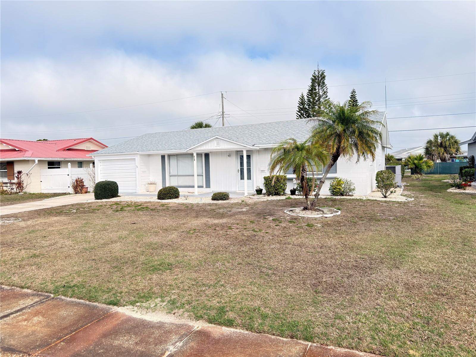 Image 2 of 31 For 713 Thunderbird Avenue