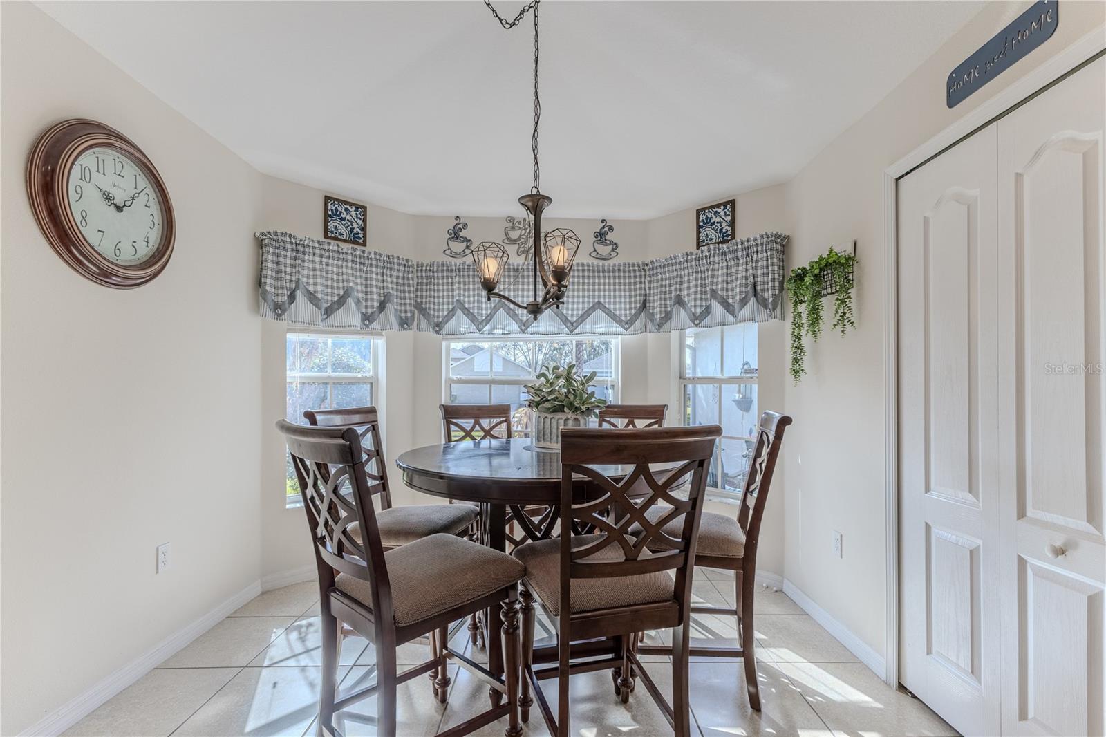 Image 18 of 90 For 18735 Rolling Hills Loop