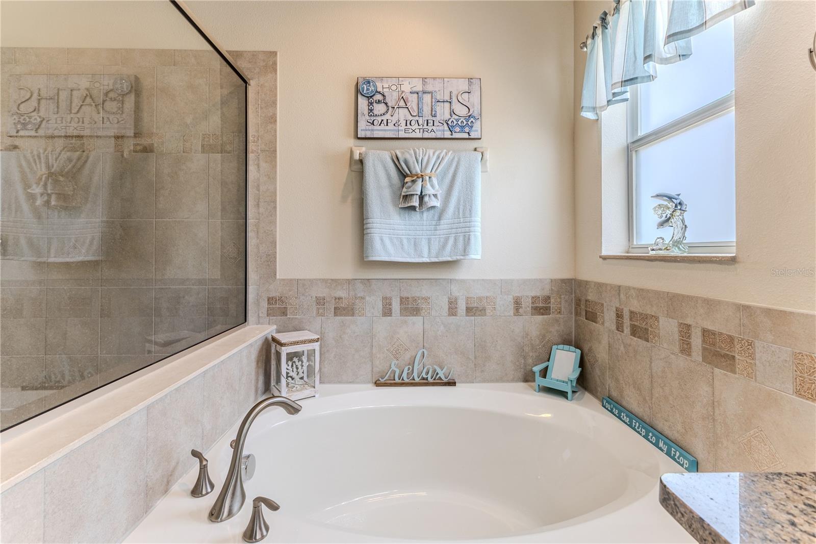 Image 28 of 90 For 18735 Rolling Hills Loop