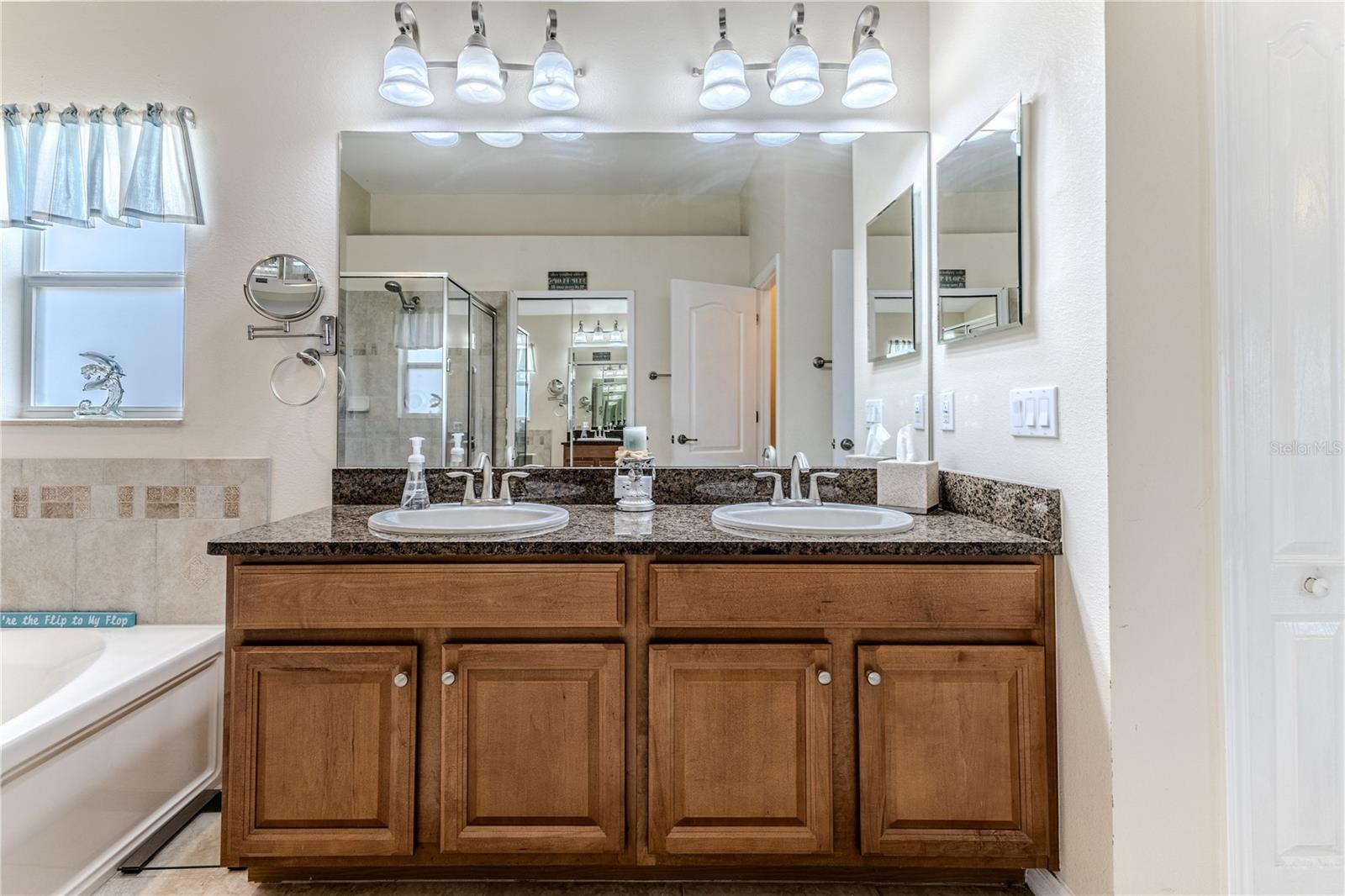 Image 29 of 90 For 18735 Rolling Hills Loop