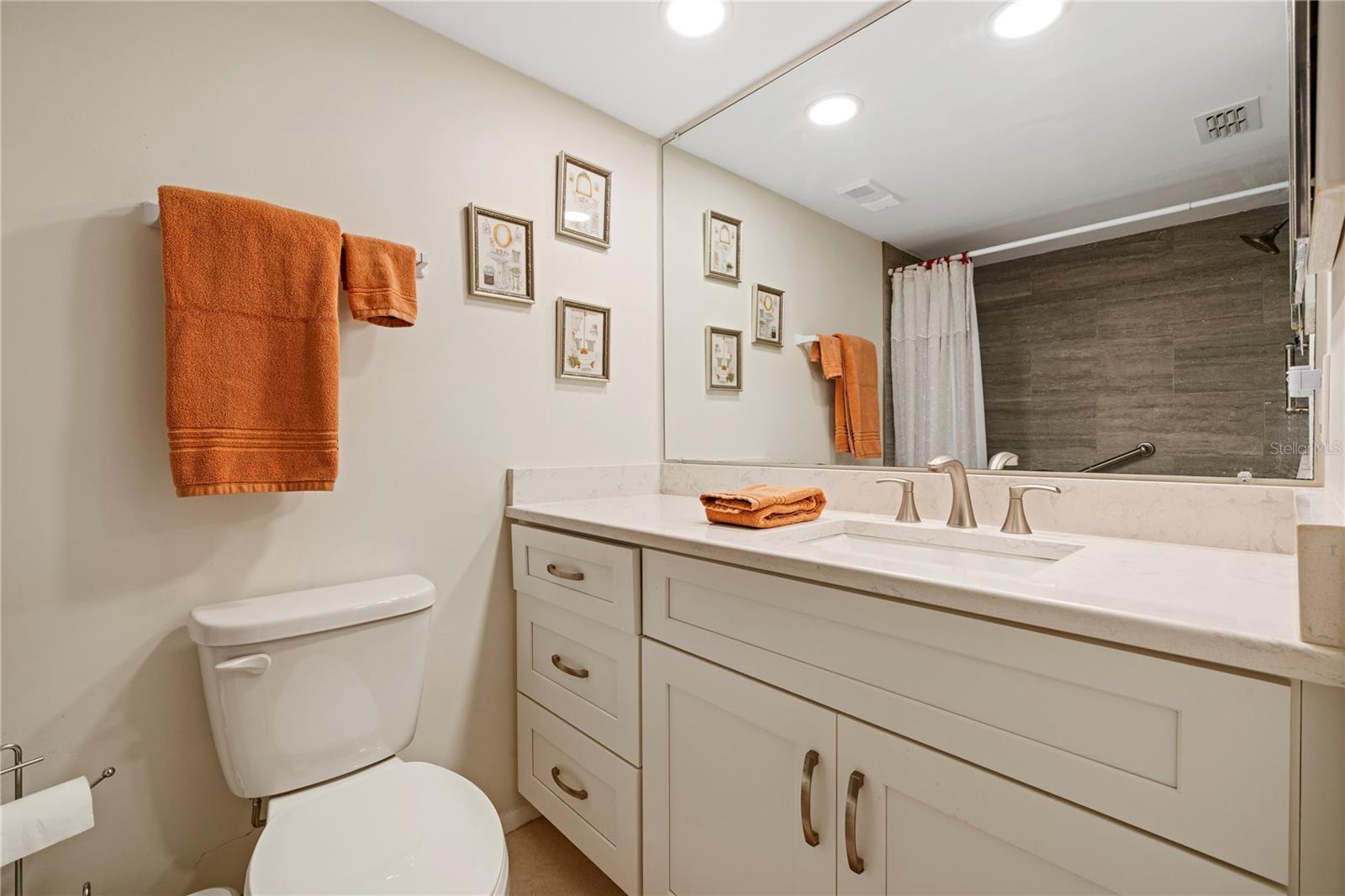 Image 30 of 48 For 4910 Bay Street Ne 311