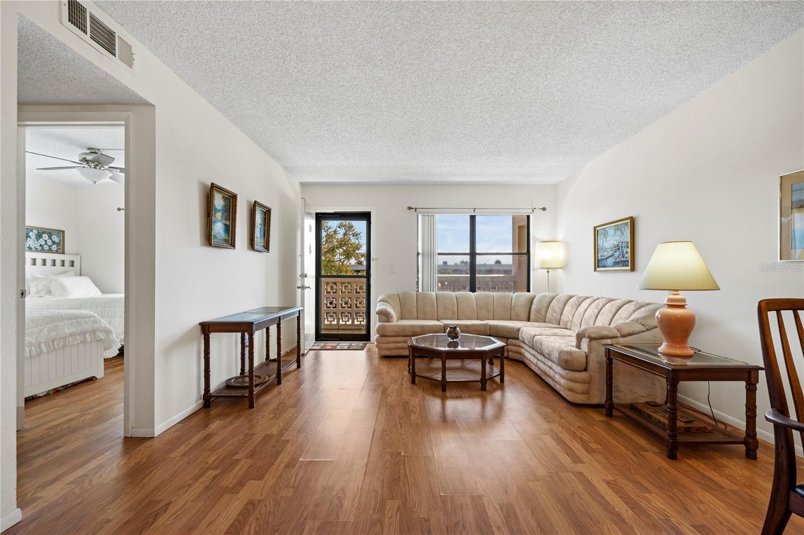 Image 7 of 48 For 4910 Bay Street Ne 311