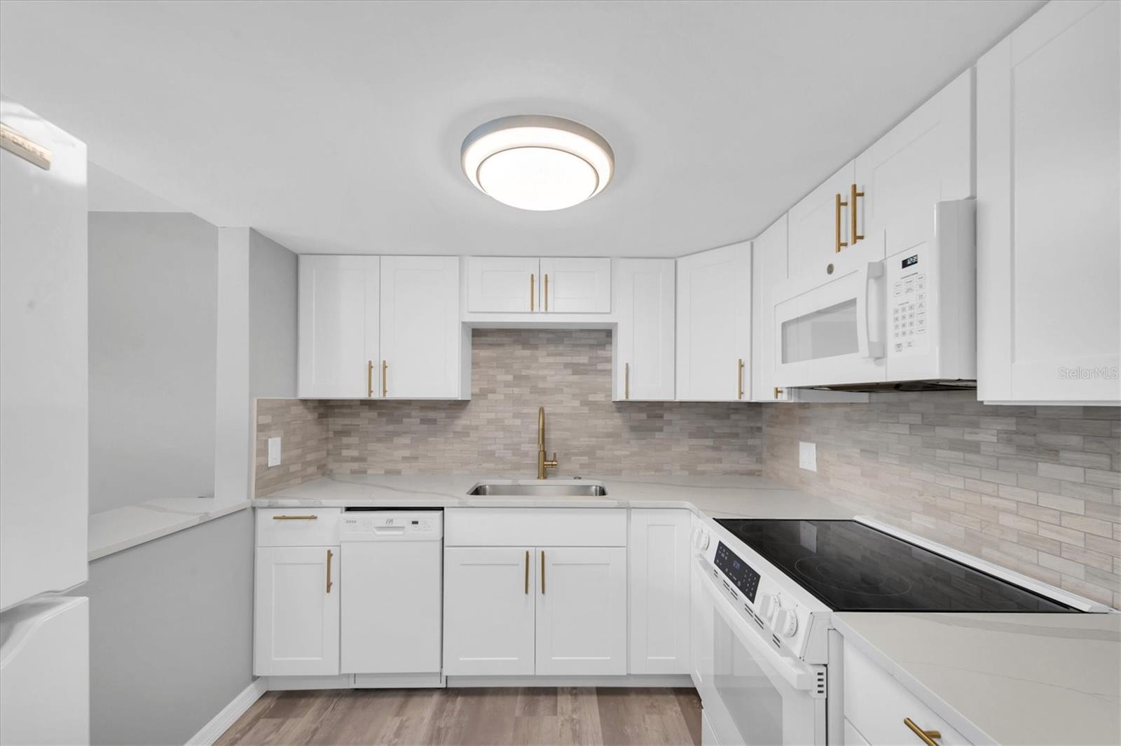 Image 12 of 38 For 2043 Denmark Street 67