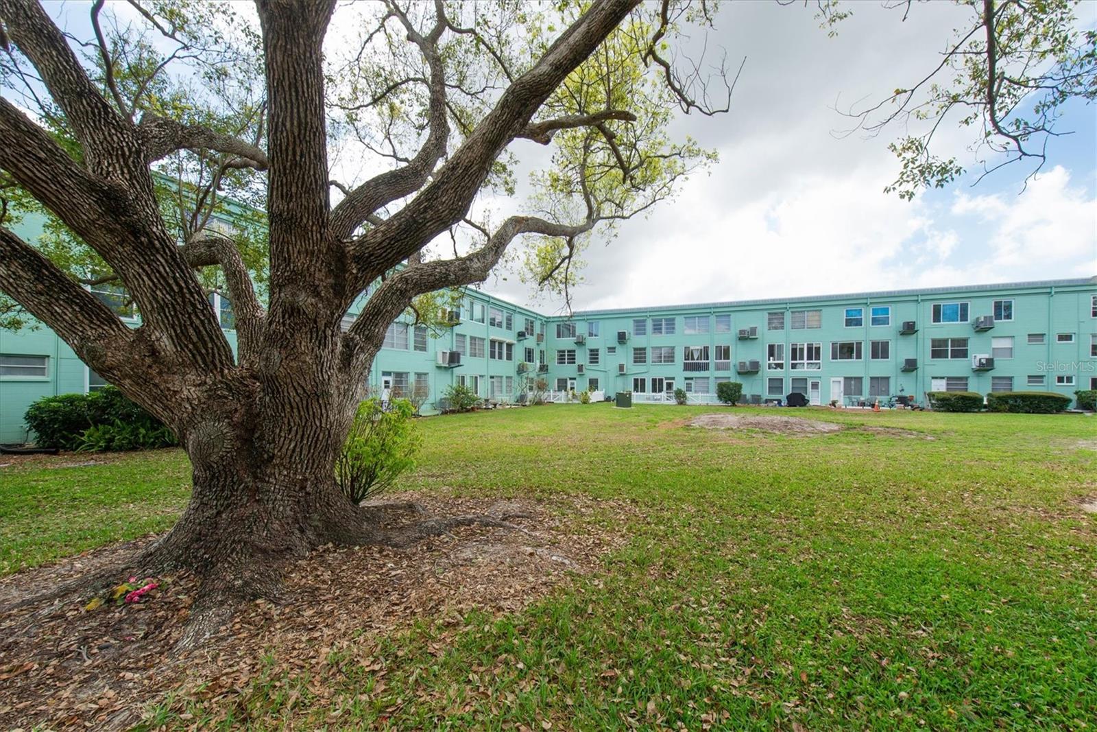 Image 27 of 38 For 2043 Denmark Street 67