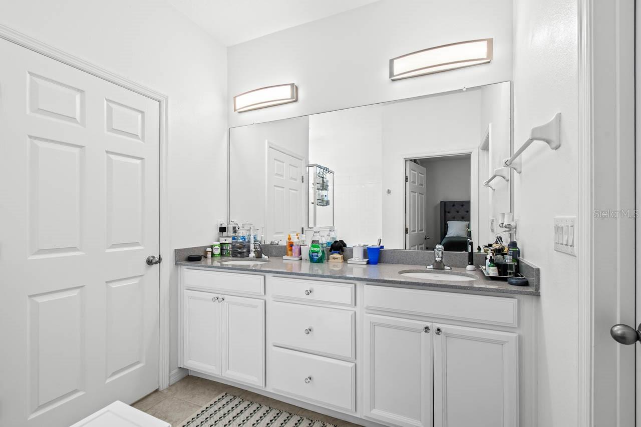 Image 13 of 65 For 6262 Goldcoast Avenue