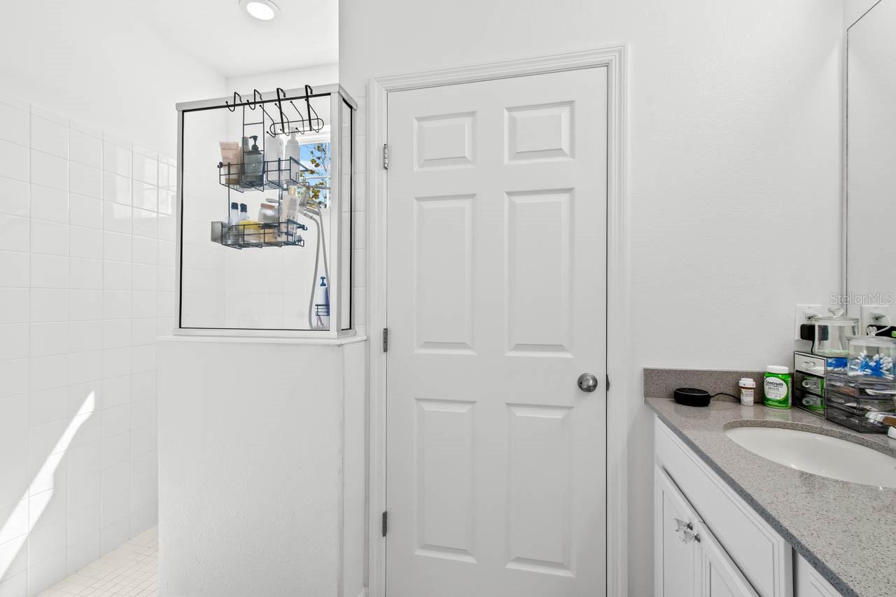 Image 14 of 65 For 6262 Goldcoast Avenue