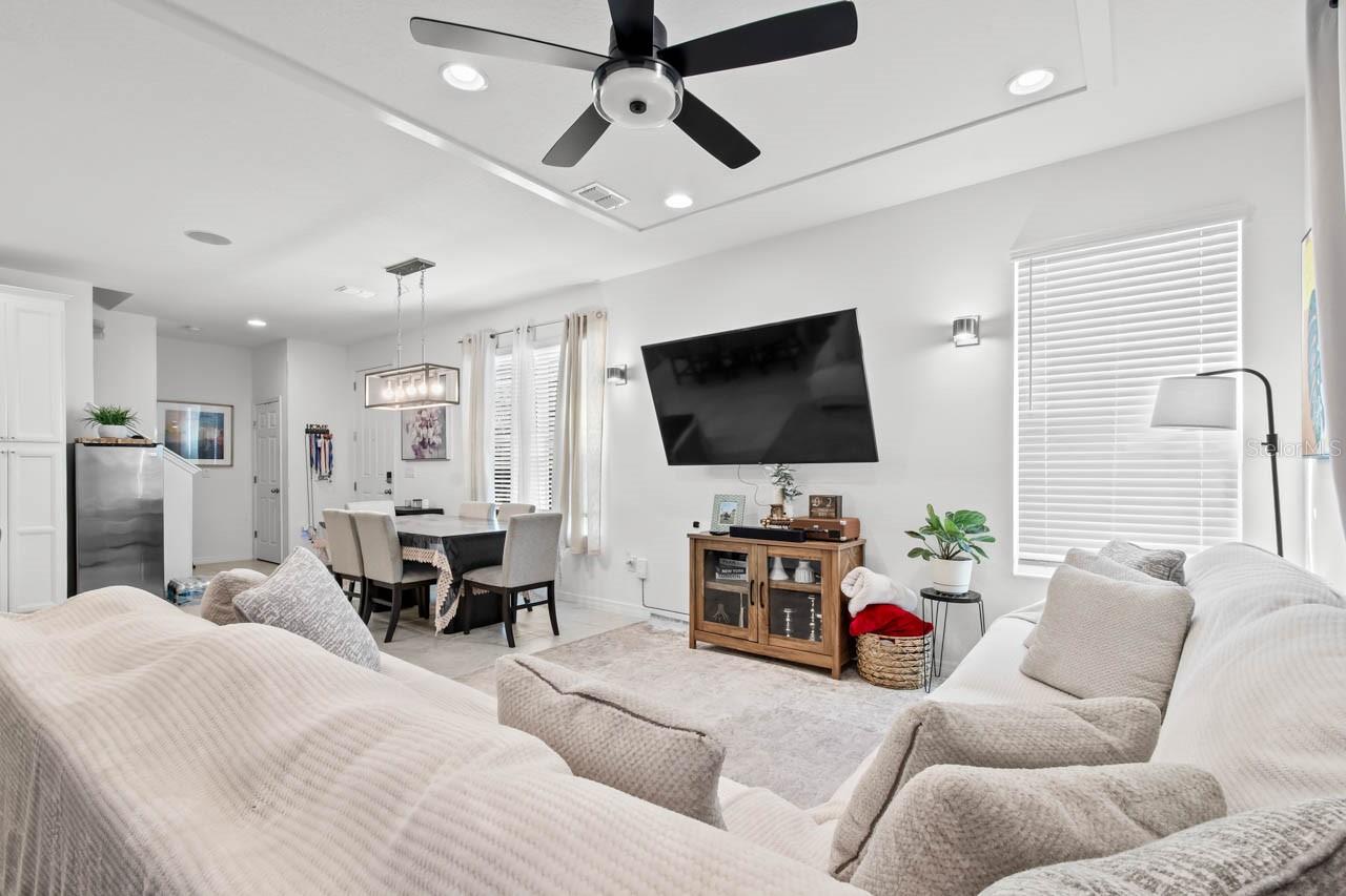 Image 4 of 65 For 6262 Goldcoast Avenue