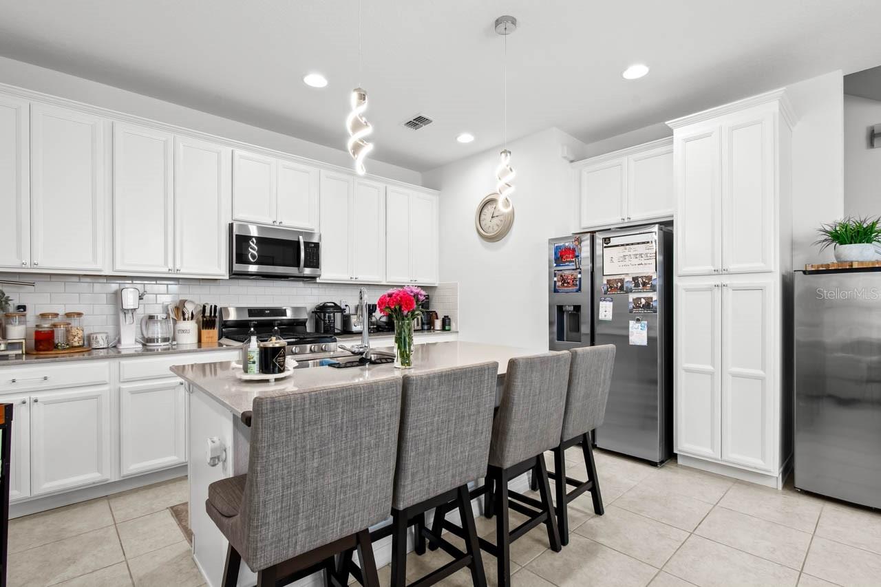 Image 9 of 65 For 6262 Goldcoast Avenue