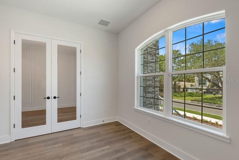 Image 12 of 15 For 3601 Tampa Circle