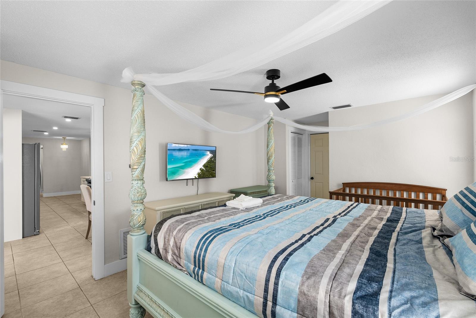 Image 17 of 42 For 3370 Harbor Lake Dr