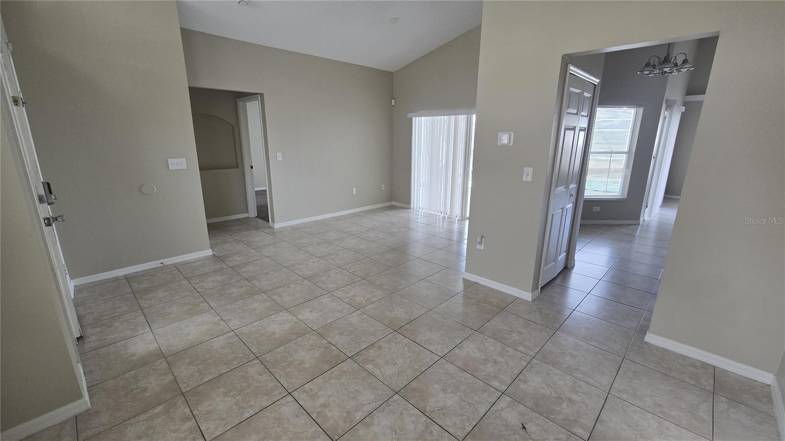 Image 3 of 16 For 116 Quiet Oak Court