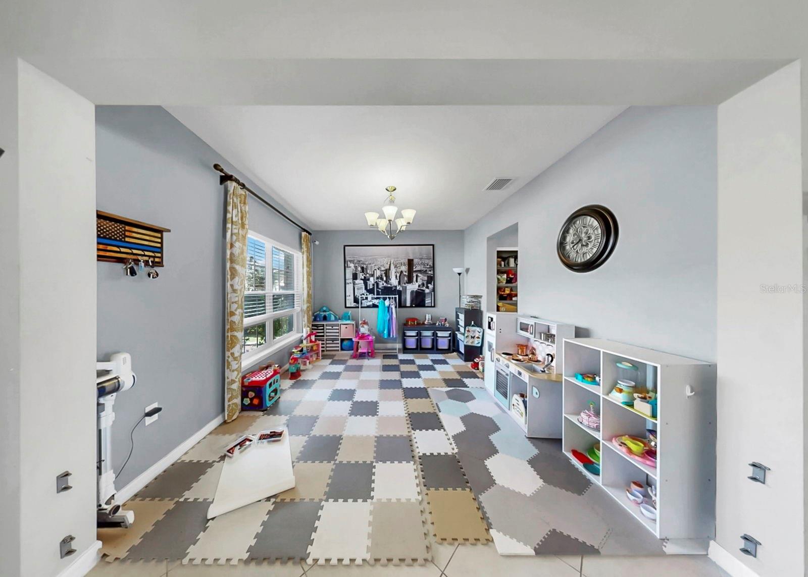 Image 17 of 41 For 8105 Rothbury Hills Place