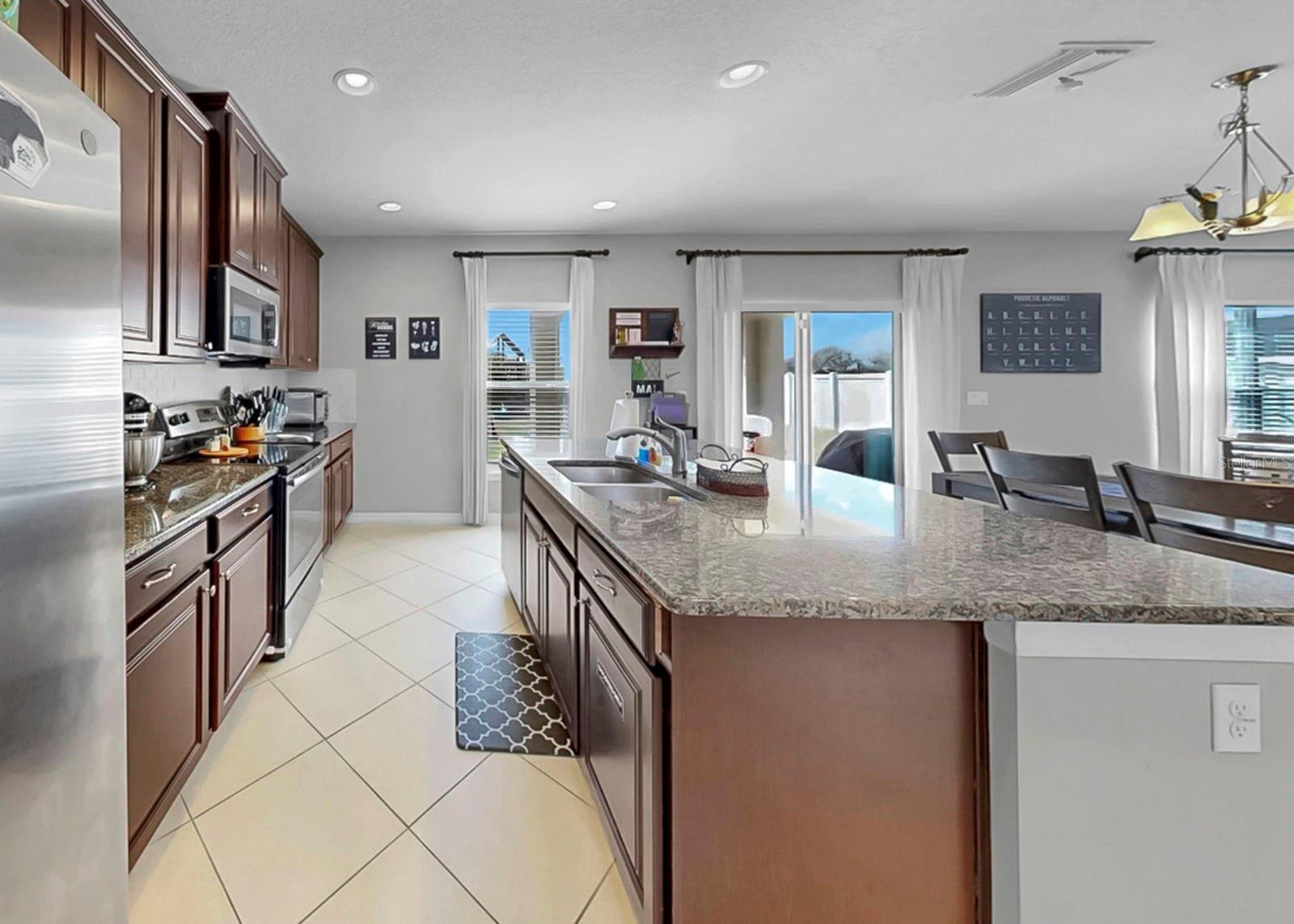 Image 6 of 41 For 8105 Rothbury Hills Place