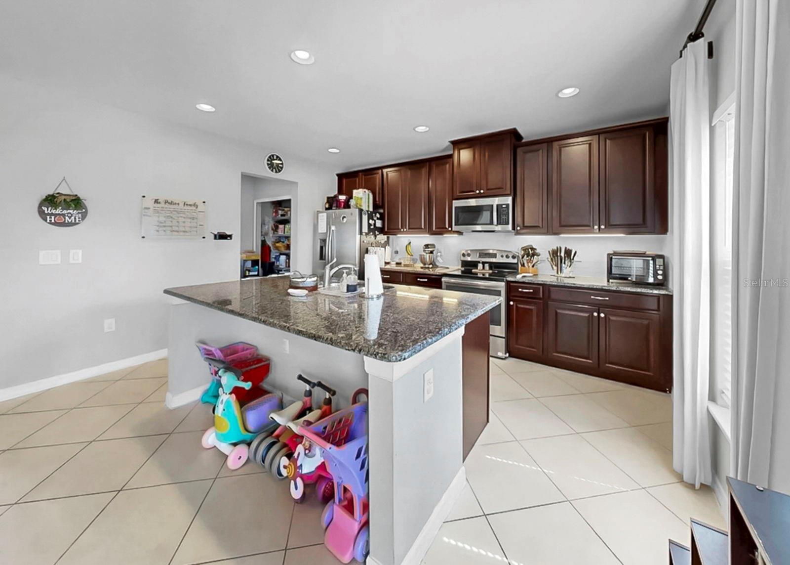 Image 8 of 41 For 8105 Rothbury Hills Place