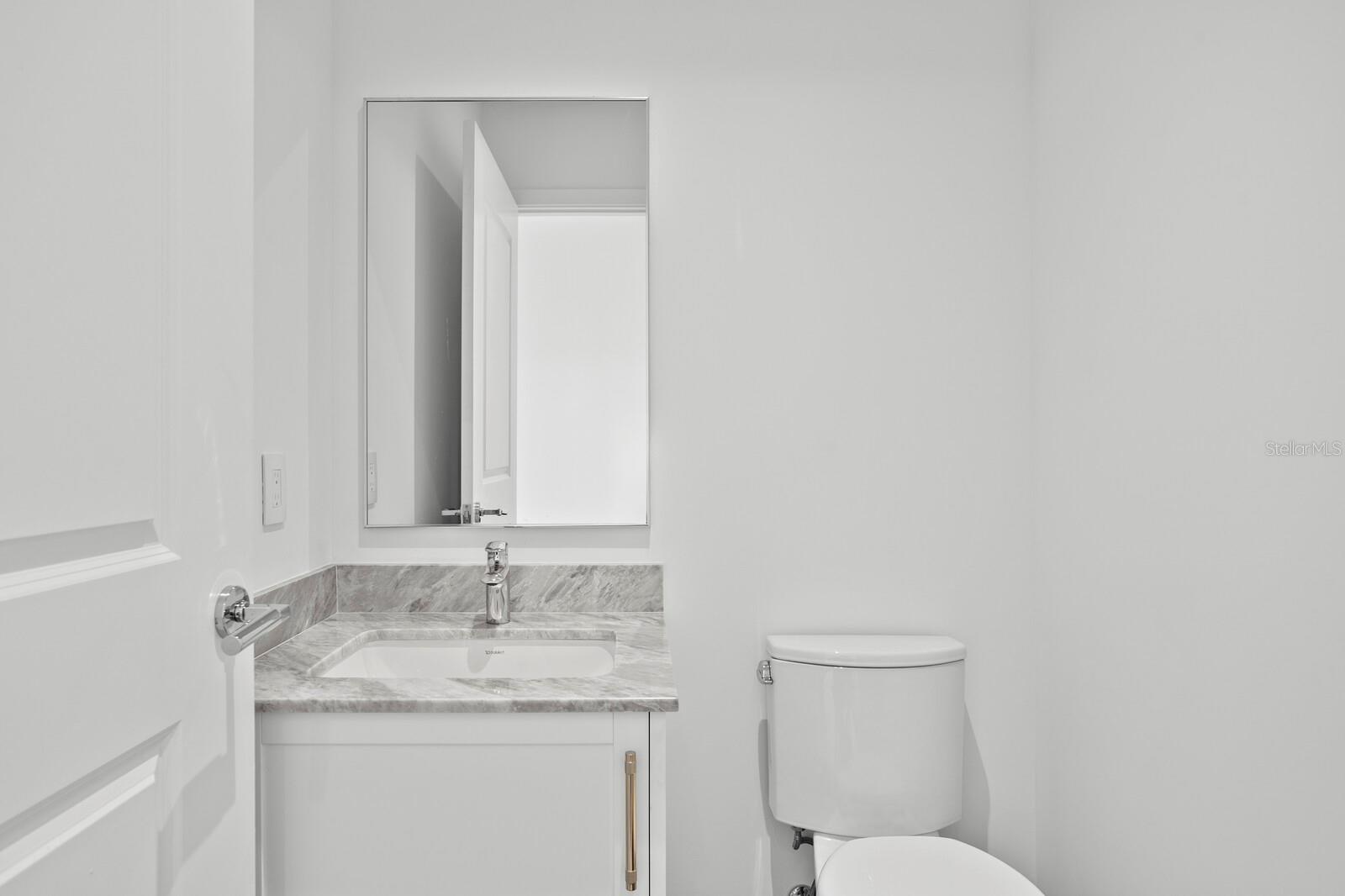 Image 24 of 100 For 3015 Ysabella Avenue 2402