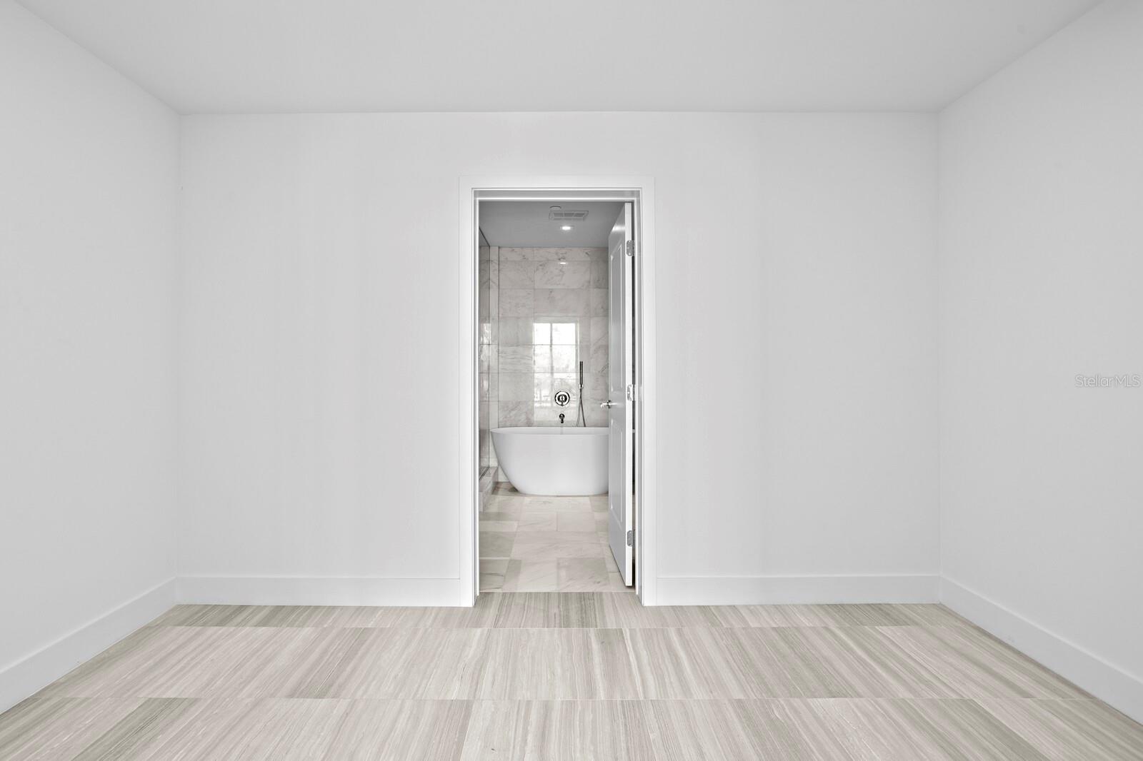 Image 37 of 100 For 3015 Ysabella Avenue 2402