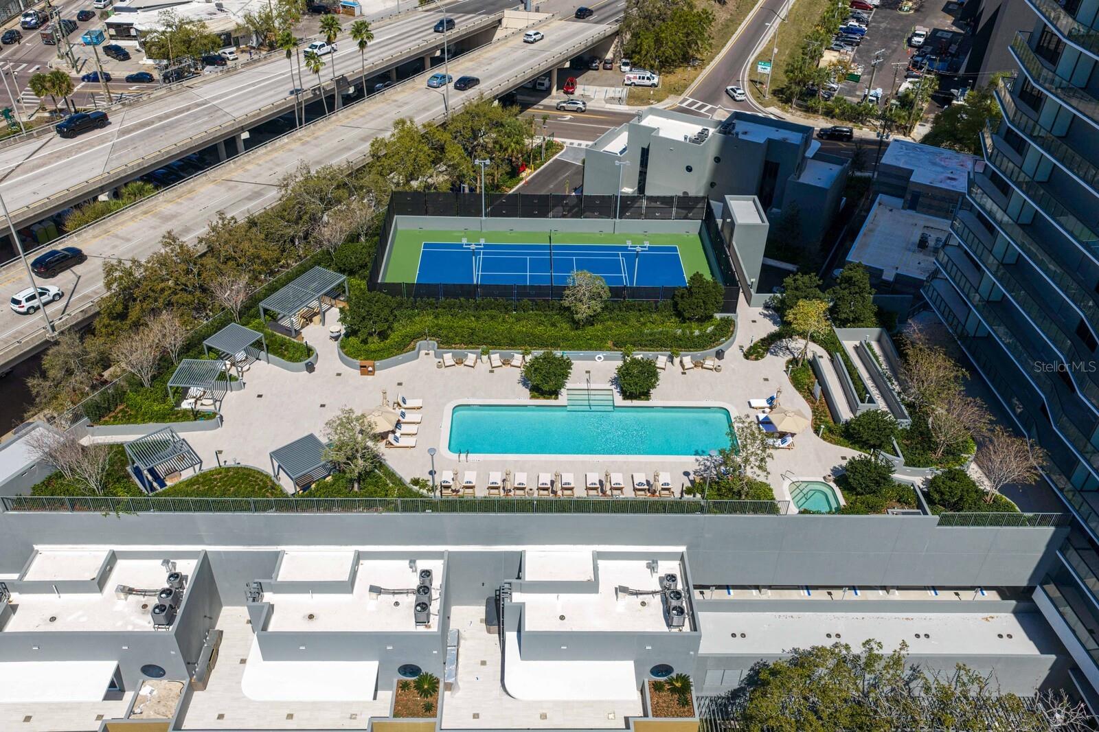 Image 86 of 100 For 3015 Ysabella Avenue 2402