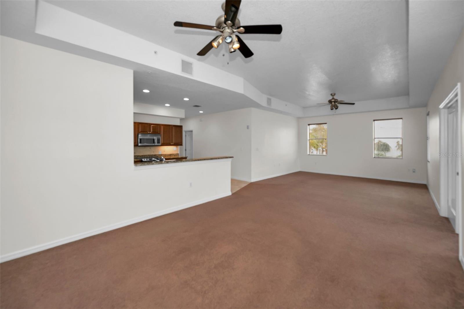 Image 10 of 58 For 606 Wells Court 202