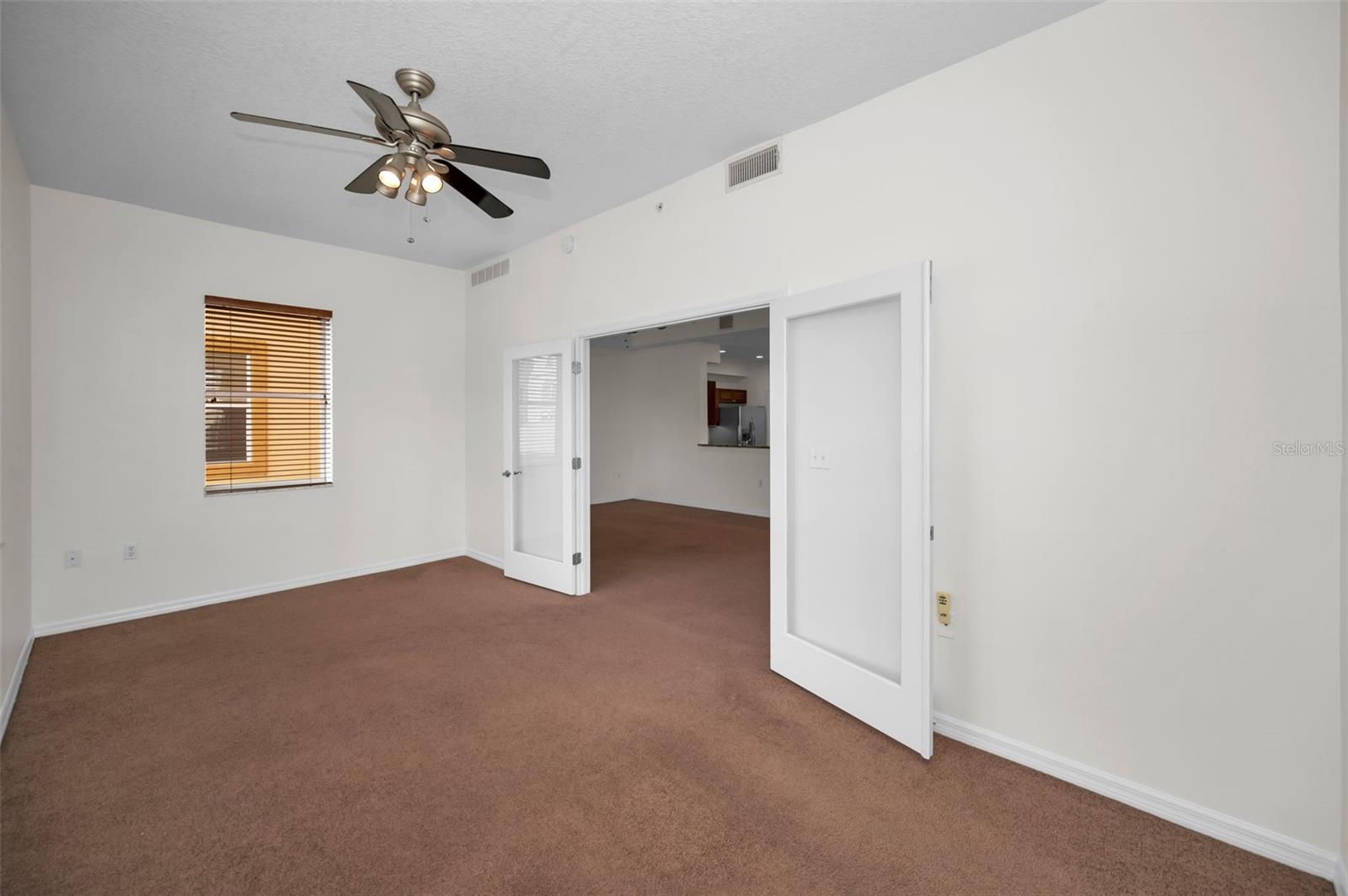 Image 15 of 58 For 606 Wells Court 202