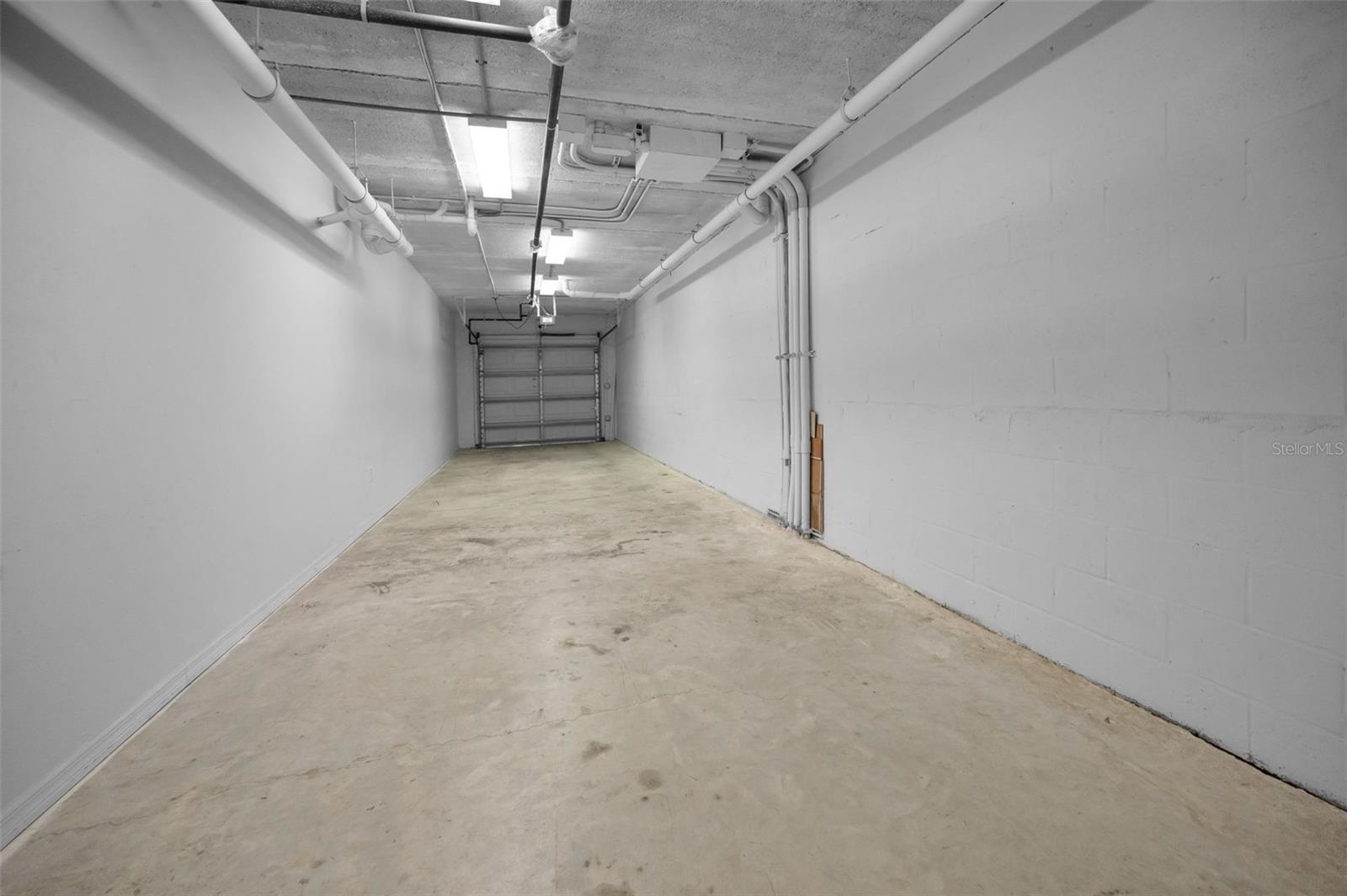 Image 21 of 58 For 606 Wells Court 202