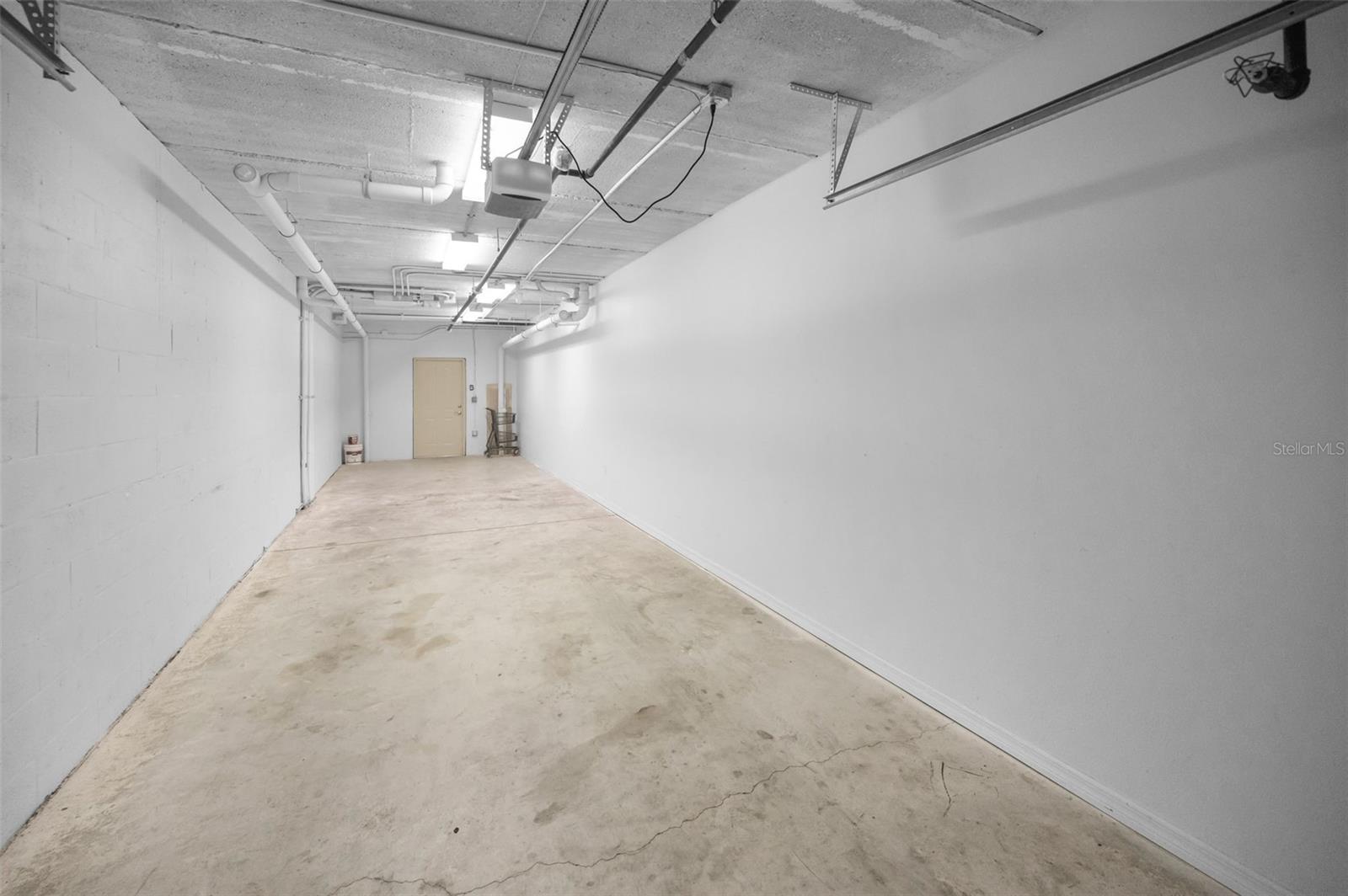 Image 22 of 58 For 606 Wells Court 202