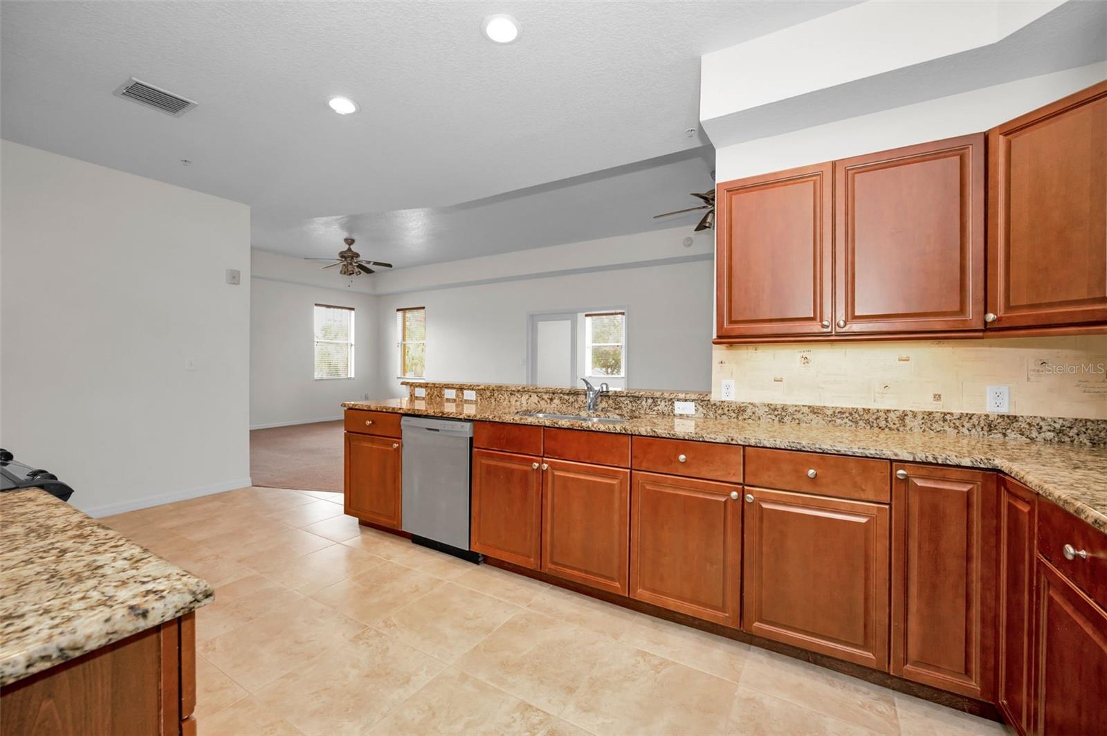 Image 28 of 58 For 606 Wells Court 202