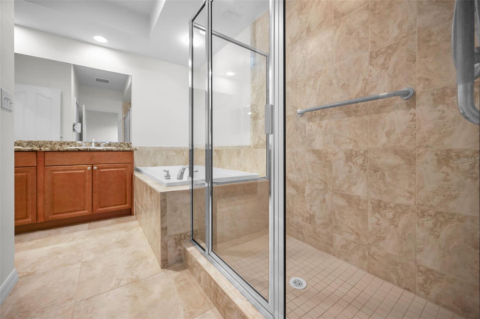 Image 37 of 58 For 606 Wells Court 202