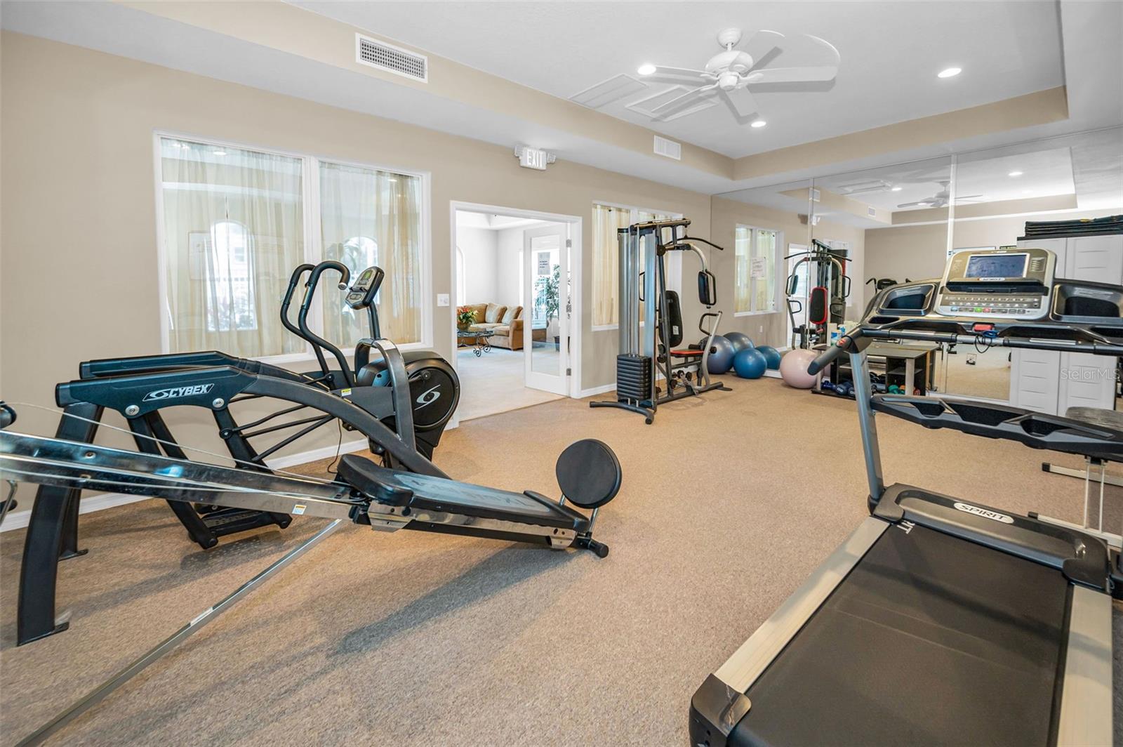 Image 52 of 58 For 606 Wells Court 202