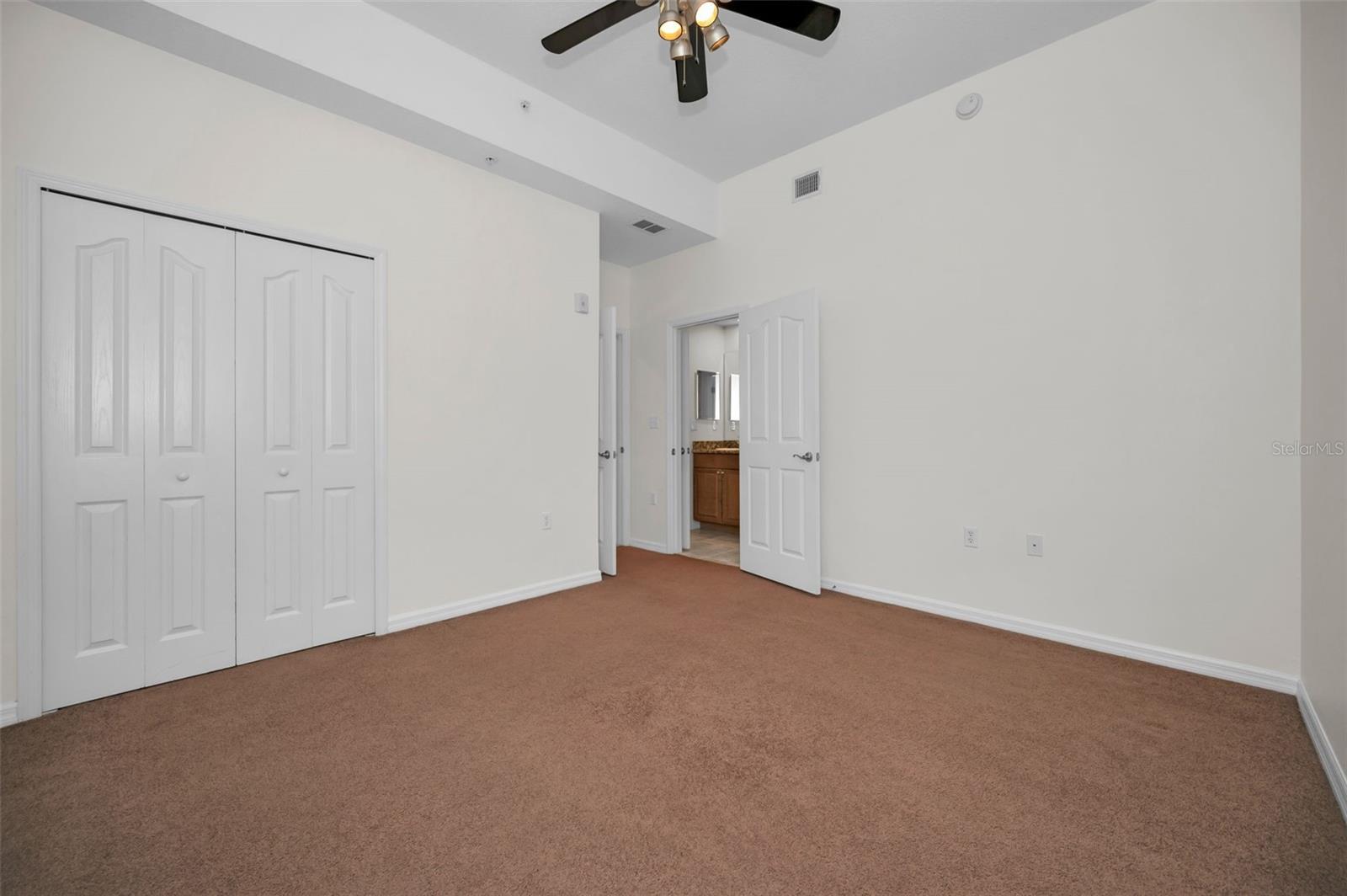 Image 6 of 58 For 606 Wells Court 202