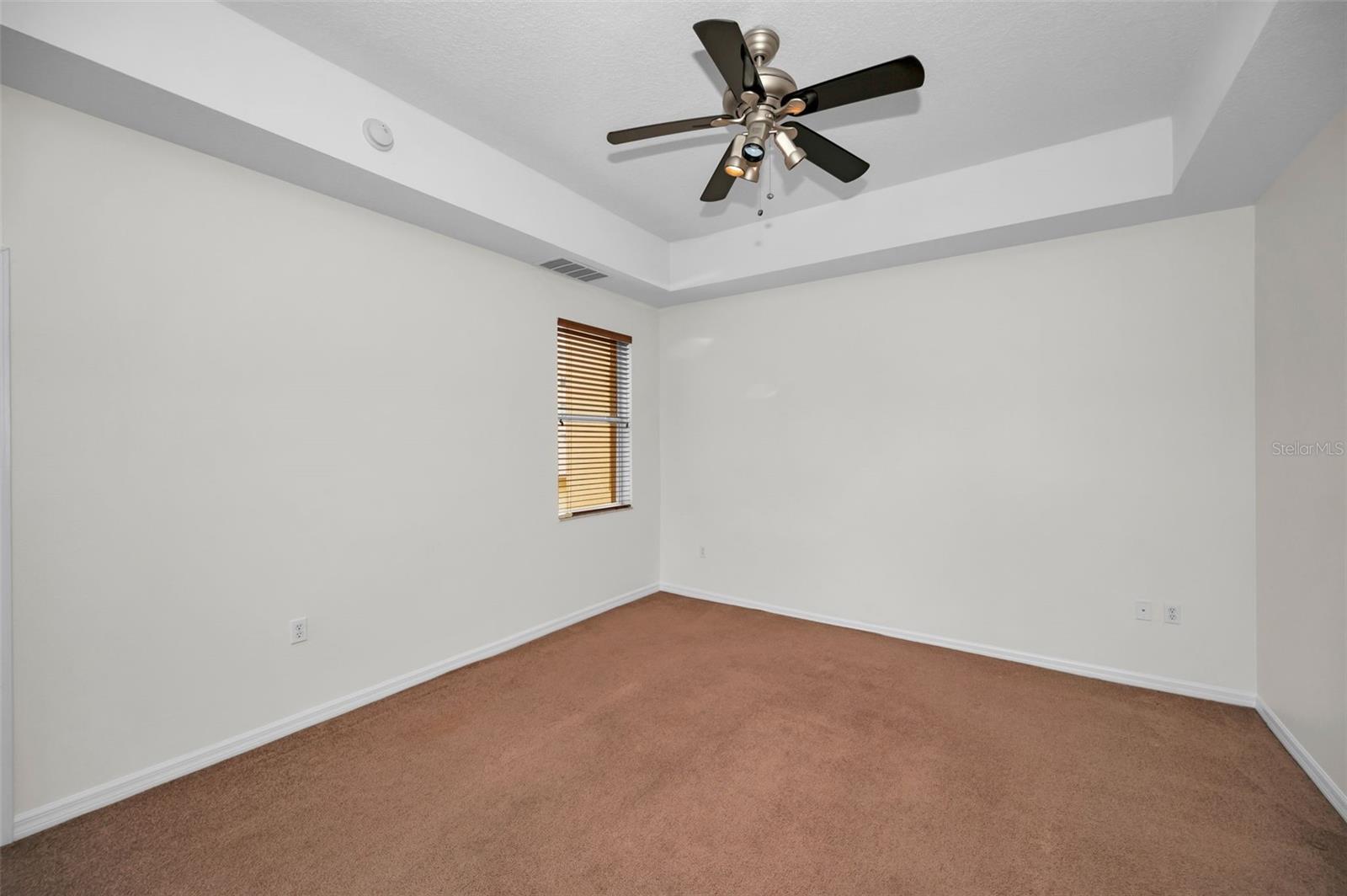 Image 8 of 58 For 606 Wells Court 202