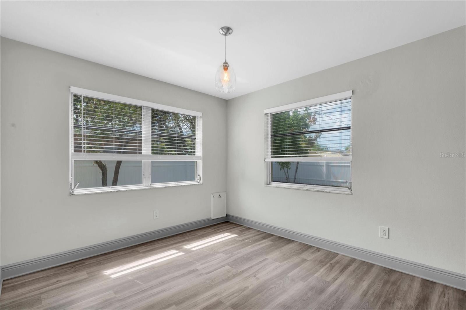 Image 14 of 30 For 1040 Britton Street