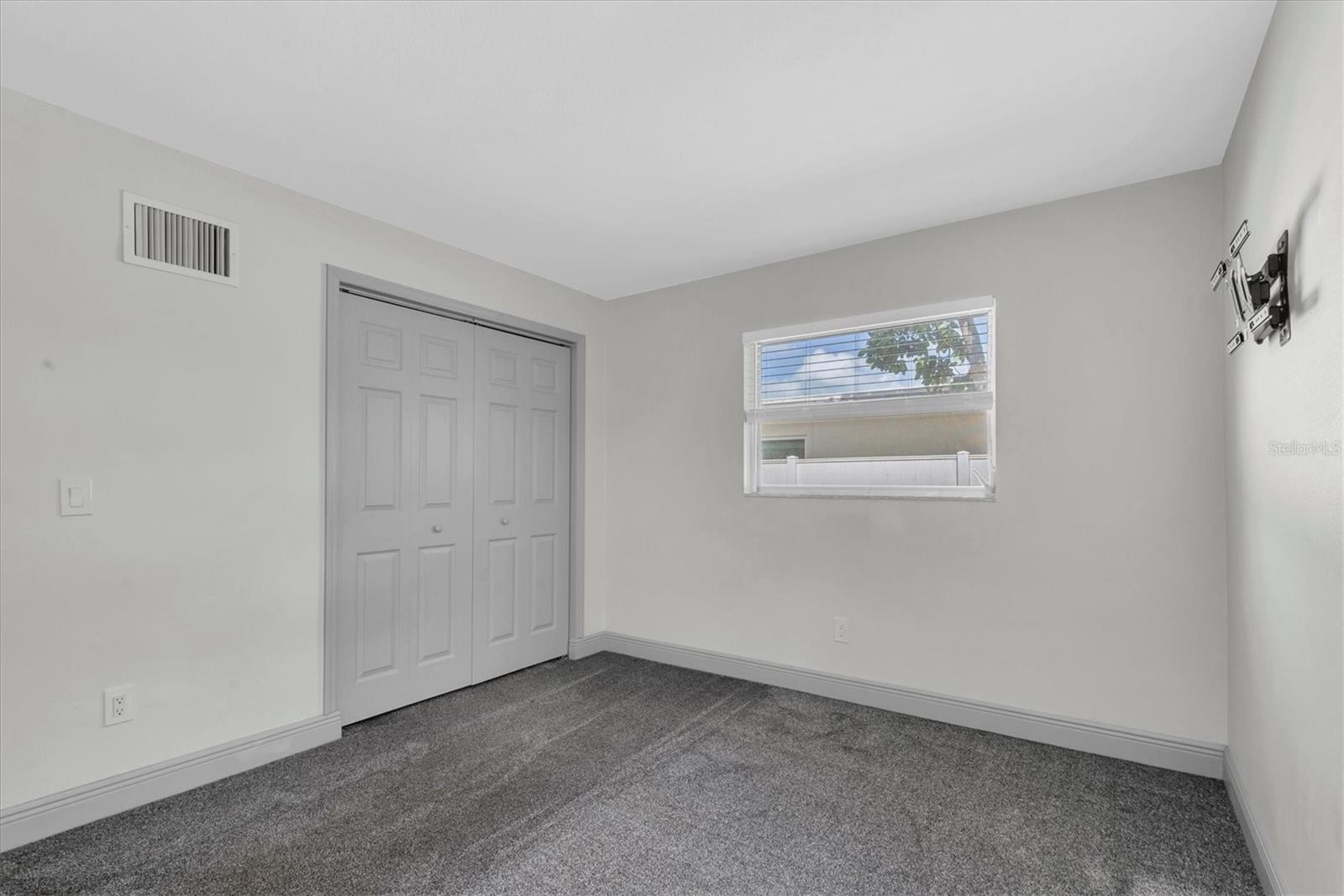 Image 15 of 30 For 1040 Britton Street