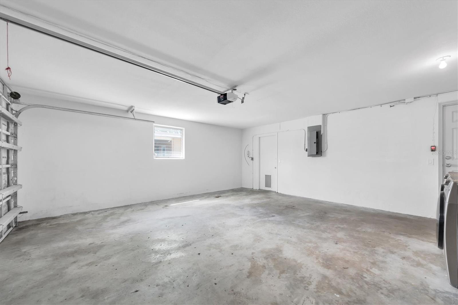 Image 21 of 30 For 1040 Britton Street