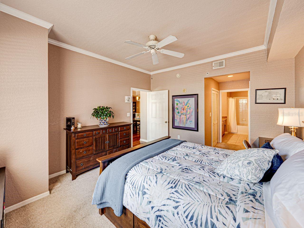 Image 21 of 66 For 700 Harbour Island Boulevard 204