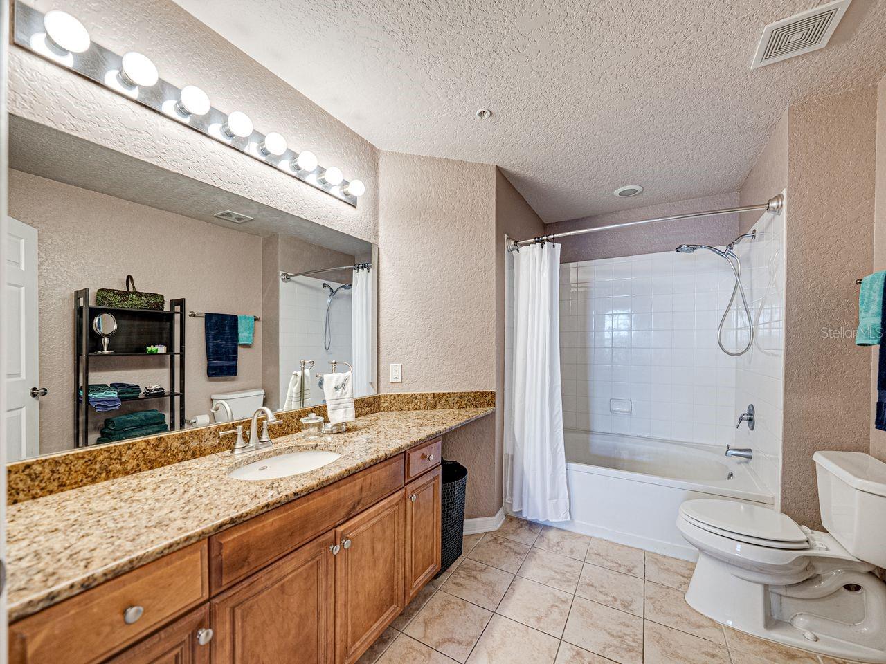 Image 24 of 66 For 700 Harbour Island Boulevard 204