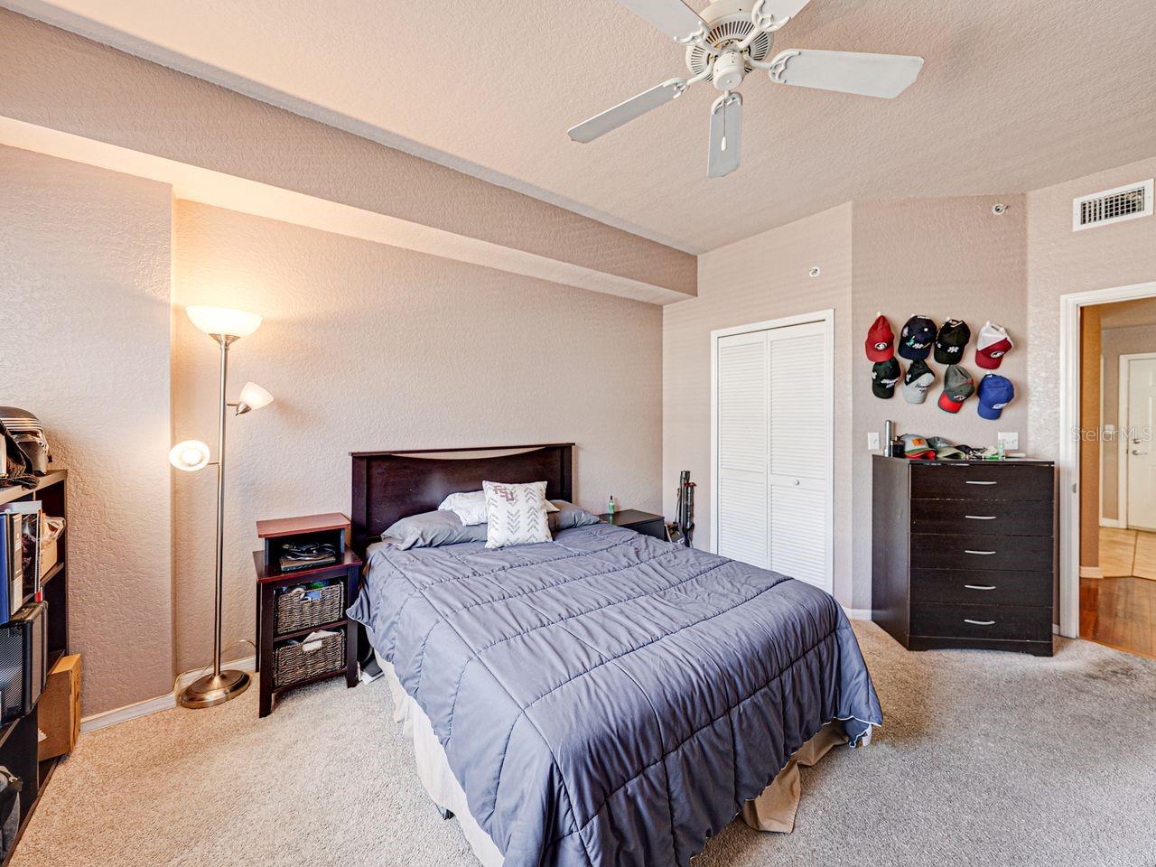 Image 27 of 66 For 700 Harbour Island Boulevard 204