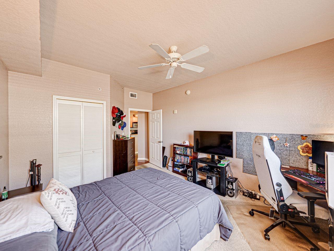 Image 28 of 66 For 700 Harbour Island Boulevard 204