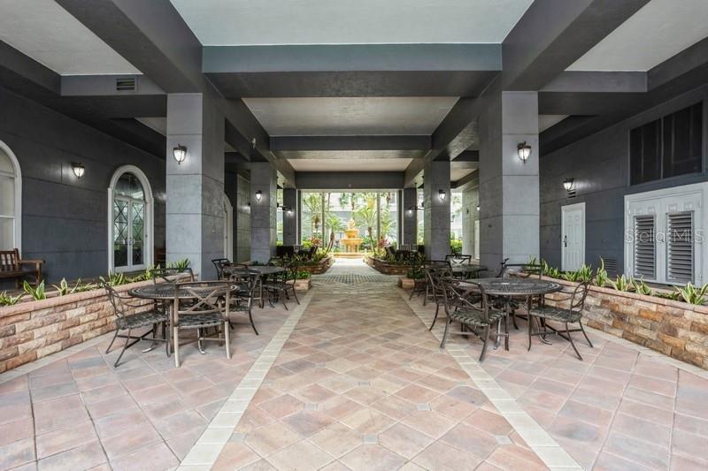 Image 41 of 66 For 700 Harbour Island Boulevard 204