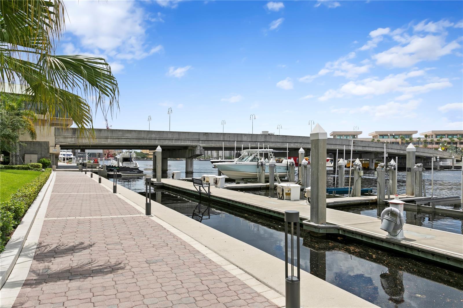 Image 51 of 66 For 700 Harbour Island Boulevard 204