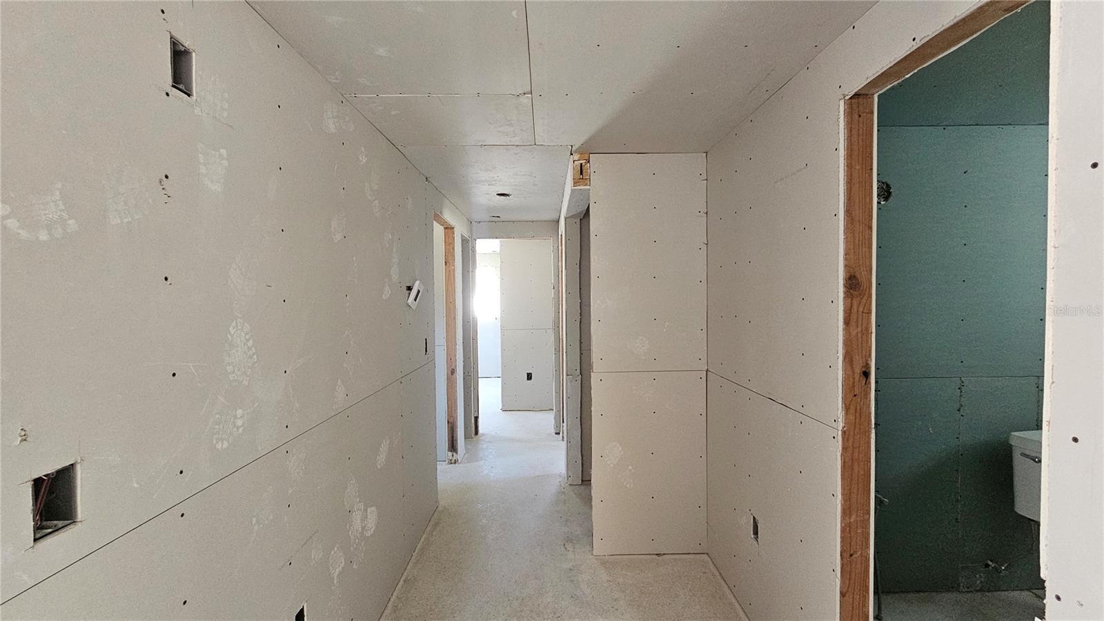 Image 20 of 58 For 5519 Denver Street Ne