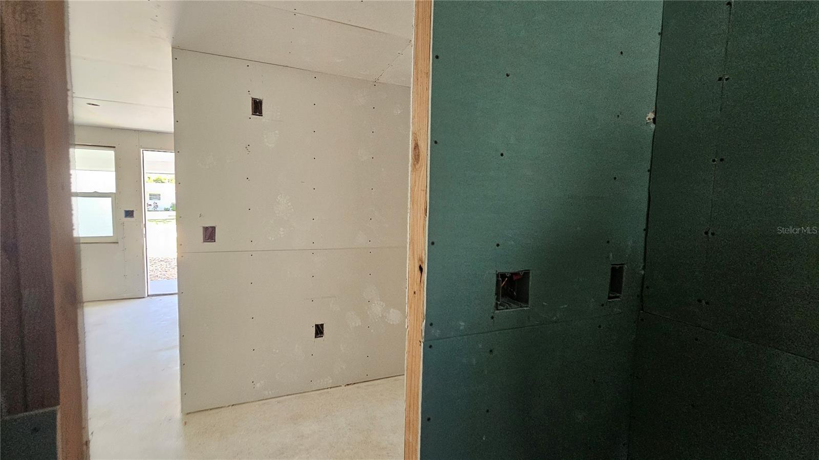 Image 23 of 58 For 5519 Denver Street Ne